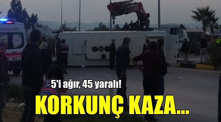 İzmir'de işçi midibüsleri çarpıştı: 5'i ağır, 45 yaralı