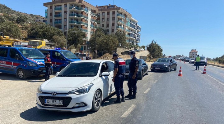 İzmir'de jandarmadan asayiş uygulaması!