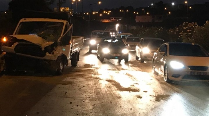 İzmir'de kaza: 1 ölü, 4 yaralı