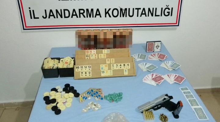 İzmir'de kumar oynayan 21 kişiye ceza