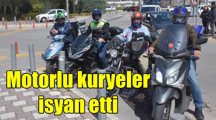 İzmir'de motorlu kuryeler isyan etti...