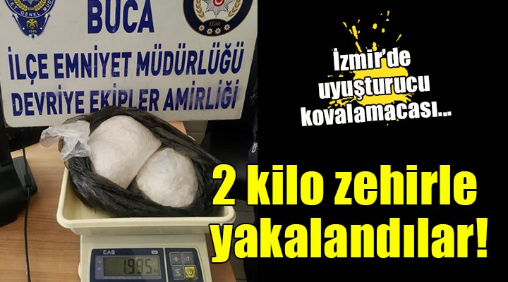 İzmir'de motosikletli 2 kişi 2 kilo uyuşturucuyla yakalandı