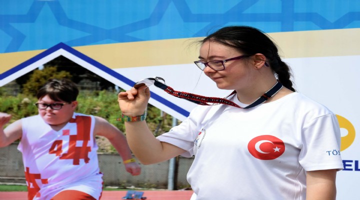 İzmir'de özel sporcular yarışı