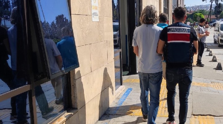 İzmir'de terör propagandasına 5 gözaltı