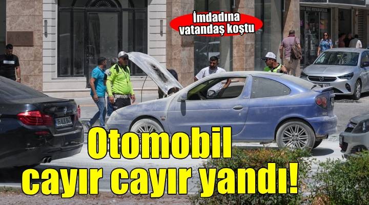 İzmir'de yanan otomobilde hasar oluştu