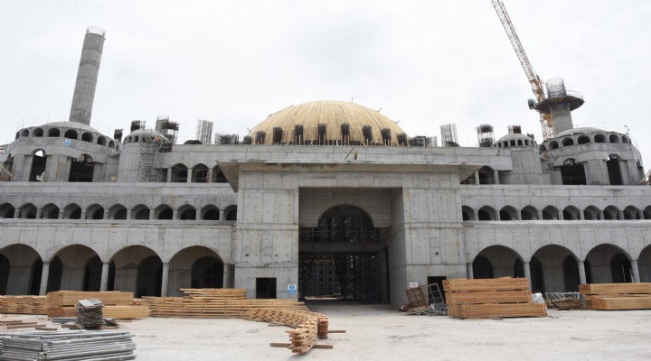 İzmir'e devasa cami.. 10 bin ton demir kullanıldı