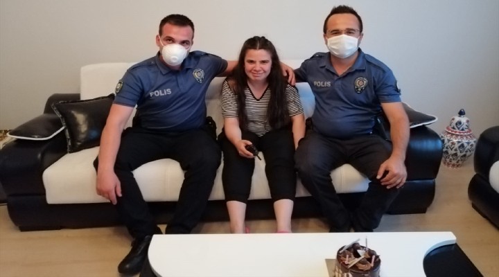 İzmir polisi, Tuğba'yı doğum gününde yalnız bırakmadı