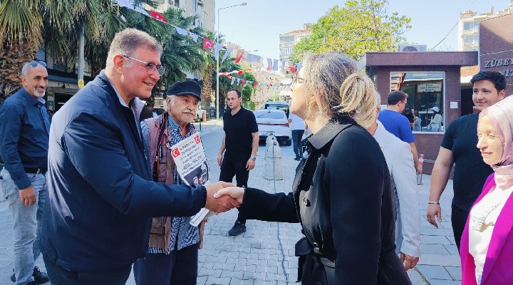 İzmir siyasetinde Anneler Günü'ne yakışan fotoğraf...