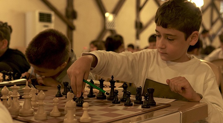 İzmir'de satranç heyecanı
