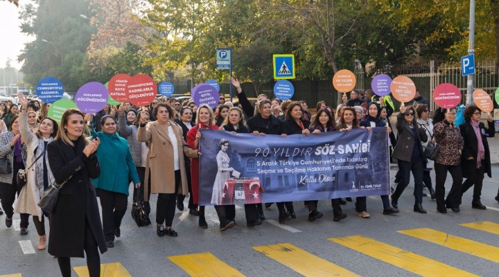 İzmir'in seçilmiş kadınları sahada!