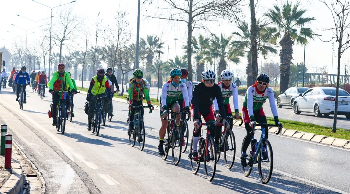 İzmirli bisikletçiler, adalet için pedalladı