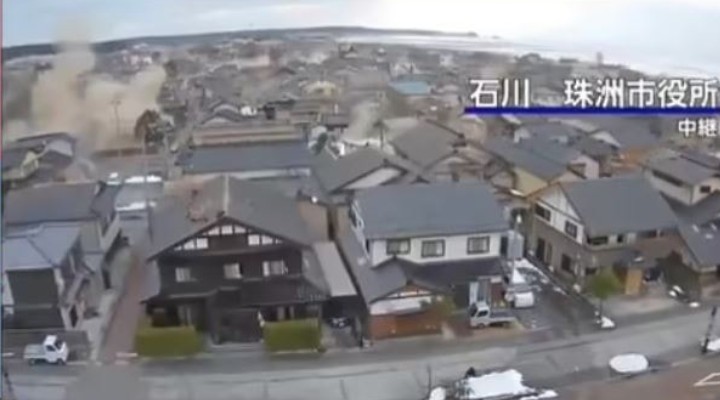 Japonya'da büyük deprem ve tsunami!