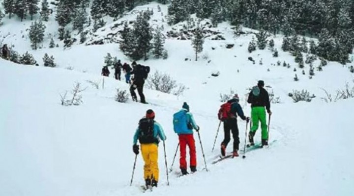 Kaçkar'da kayakçıların üzerine çığ düştü: 2 ölü, 7 yaralı