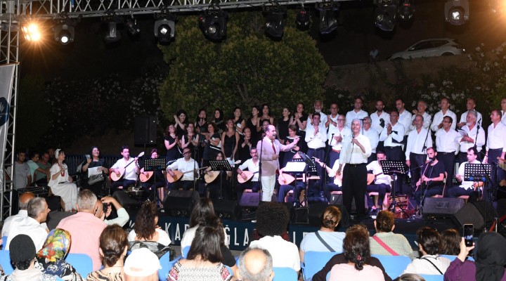 Karabağlar Belediyesi THM Korosu'ndan Yaz Konseri!