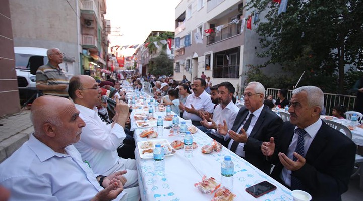 Karabağlar'da 2 bin kişiye iftar