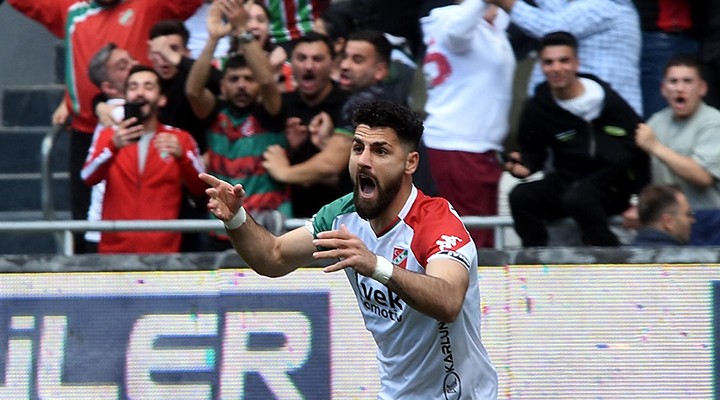 Karşıyaka'da Enes Nalbantoğlu kalacak