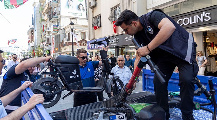 Karşıyaka'da yaya yollarında scooter ve motora geçit yok