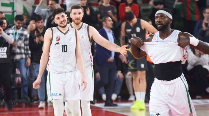 Karşıyaka'nın potada işi zorlaştı