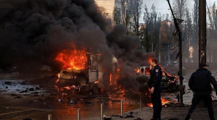 Kiev'de art arda patlamalar!