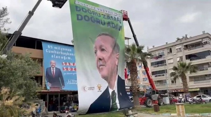 Kılıçdaroğlu afişini kapatmak için vinç kiraladılar!