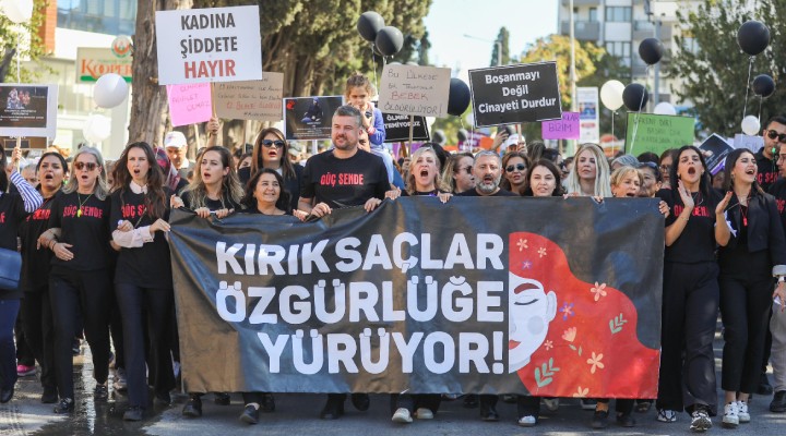 Kırık saçlar özgürlüğe Buca'da yürüdü