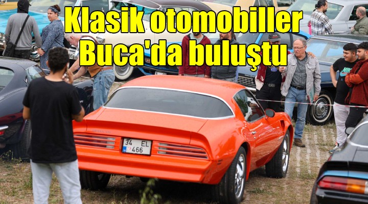 Klasik otomobil tutkunları Buca'da buluştu