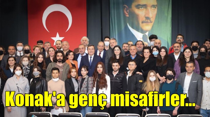 Konak Belediye Meclisi'ne genç misafirler...