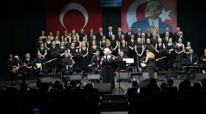 Konak'ta türkü şöleni