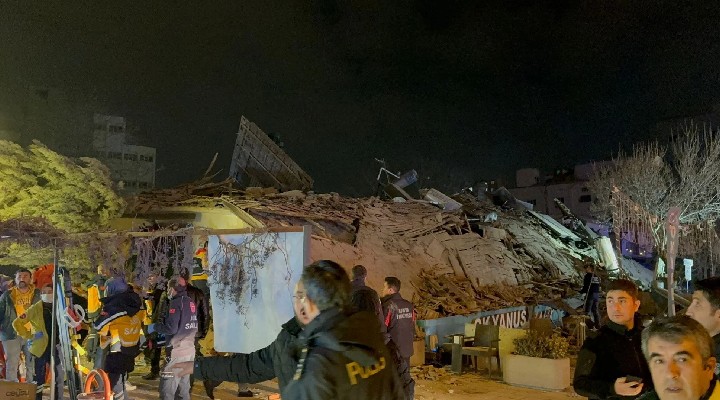 Konya'da bina çöktü: Enkaz altında kalanlar var!