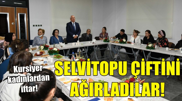 Kursiyer kadınlar iftarda Selvitopu çiftini ağırladı!