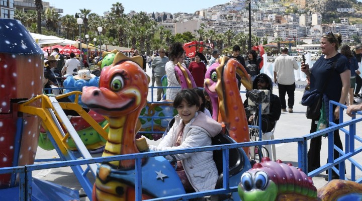 Kuşadası Belediyesi'nden çocuklara 23 Nisan hediyesi!