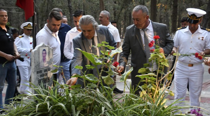 Kuşadası'nda 15 Temmuz şehitleri anıldı