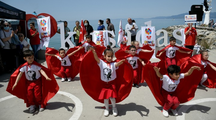 Kuşadası'nda 23 Nisan coşkusu!