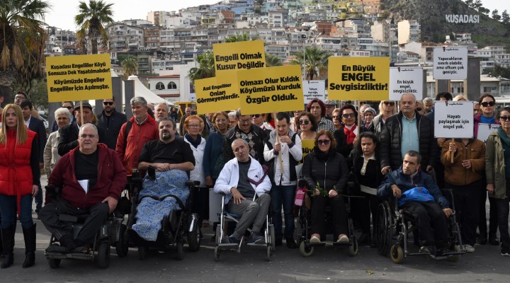 Kuşadası'nda Engelliler Günü!