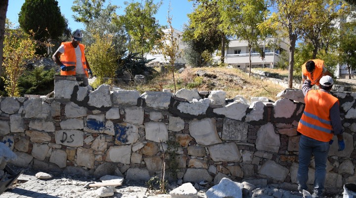 Kuşadası'nda park çalışmaları tam gaz!