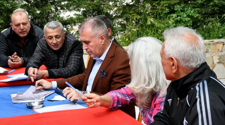 Kuşadası'nda sorunlara yerinde çözüm!