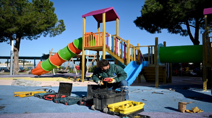 Kuşadası parklarının yenilenme ve bakım zamanı