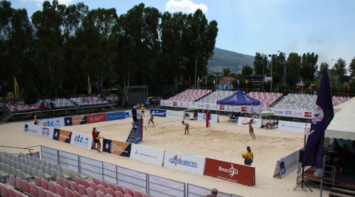 Liseliler plaj voleybolu şenliğinde buluşuyor!