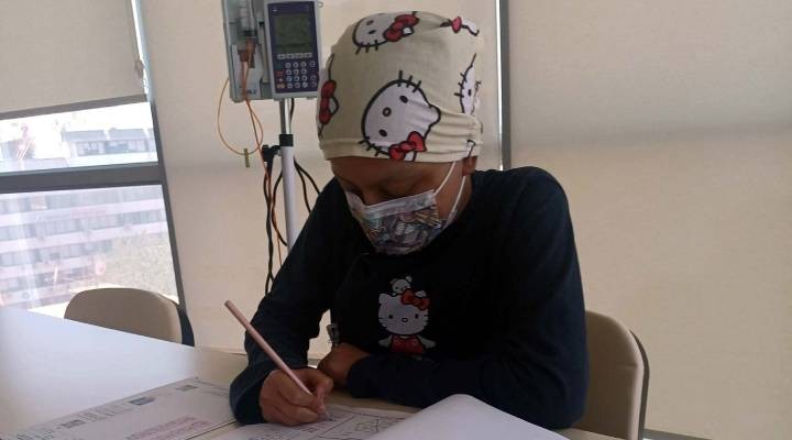 Lösemi tedavisi gören Hatice, LGS'ye hastanede girdi