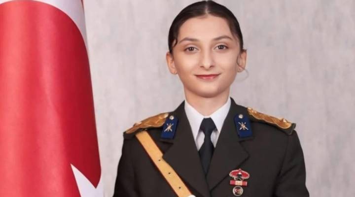 Mahkemeden Ebru Teğmen hakkında 'pes' dedirtecek karar