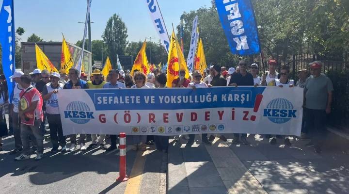 Memurlar iş bıraktı: 'Sefalete ve yoksulluğa karşı görevdeyiz'