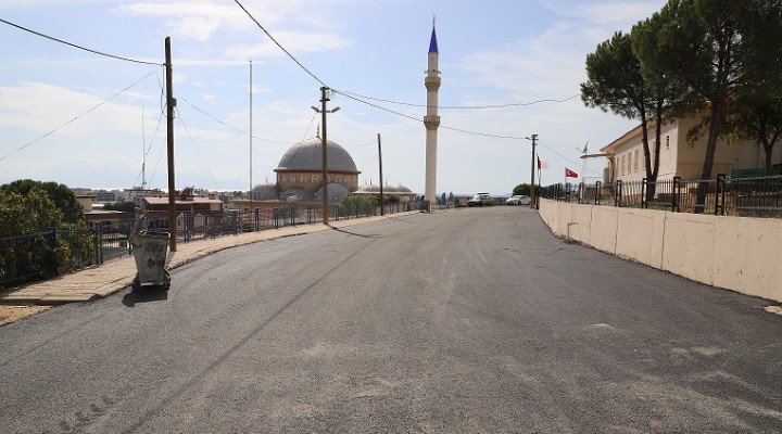 Menderes'te yol çalışmaları sürüyor