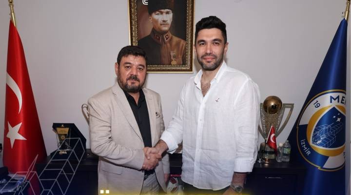 Menemen FK'da Özkan Karabulut imzaladı