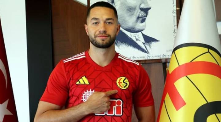 Menemen FK kalecisi Bora Eskişehirspor'da