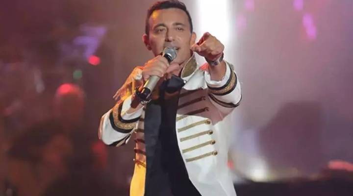 Mustafa Sandal'dan Harbiye'de anlamlı 'Atatürk' sürprizi