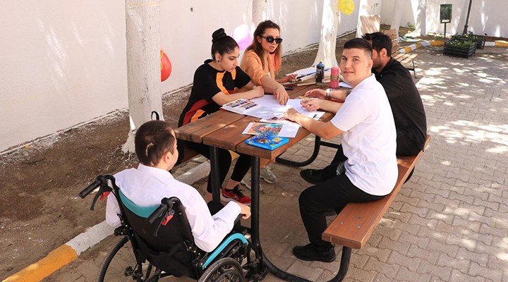 Öğrenciler istedi Büyükşehir ekipleri yaptı