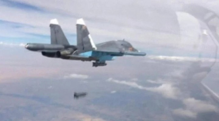 Rus uçağı Rusya'yı bombaladı!
