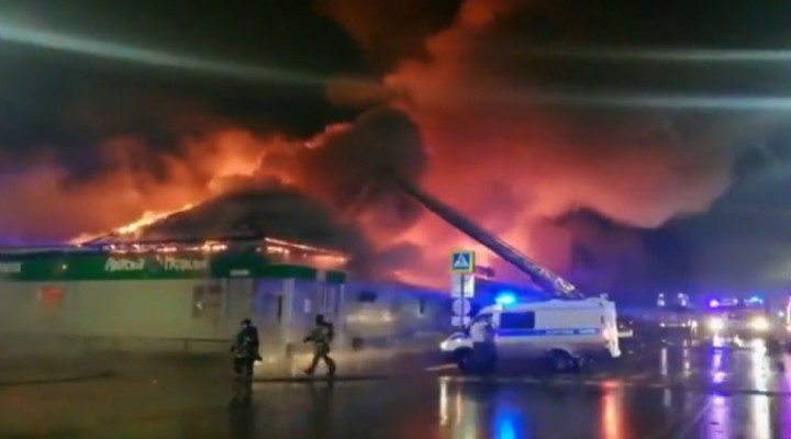 Rusya'da yangın faciası: Çok sayıda ölü var!