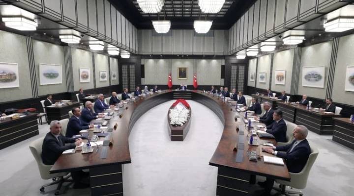 Sahte diploma skandalı Kabine'yi mi değiştirecek?