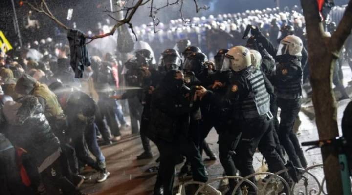 Saraçhane mitinginde gözaltına alınan 34 kişi adliyeye sevk edildi